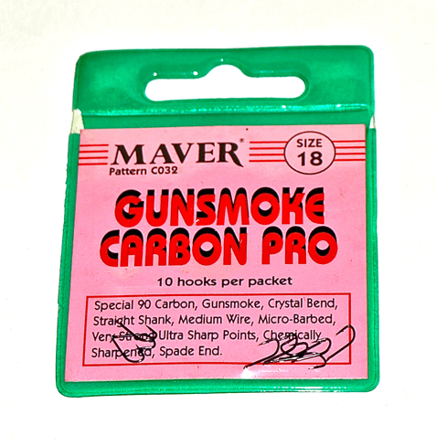 MAVER GUNSMOKE CARBON PRO HOOKS (Micro Barbed - Spade End)